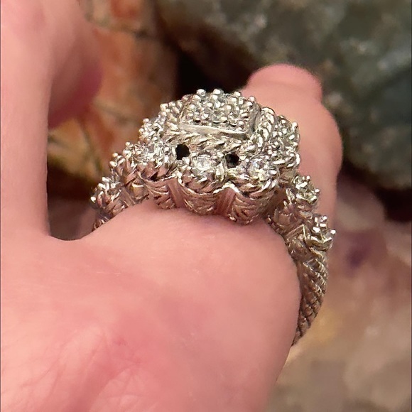 Judith Ripka CZ sterling silver ring - Picture 7 of 7